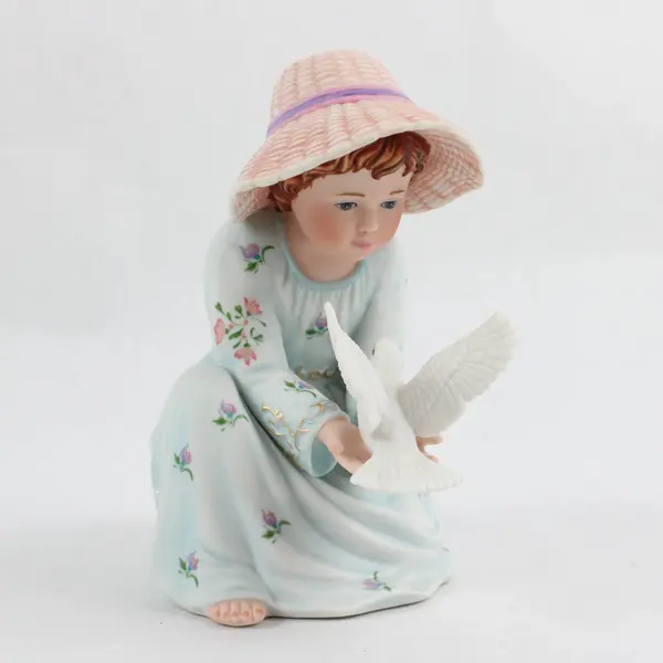 Edna Hibel Angelica with Doves A String of Pearls Porcelain Figure 6-1/4"