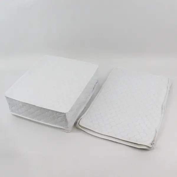 Lot of 2 White Zippered Quilted Vinyl Dish Storage Bags 18x 12, 13.5 x 11.5