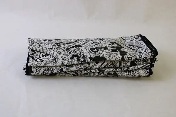 Set of 4 Black and White Paisley Pattern Cloth Napkins 16" Square