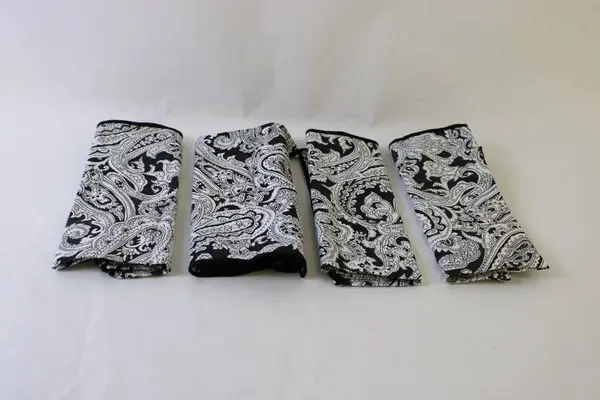 Set of 4 Black and White Paisley Pattern Cloth Napkins 16" Square
