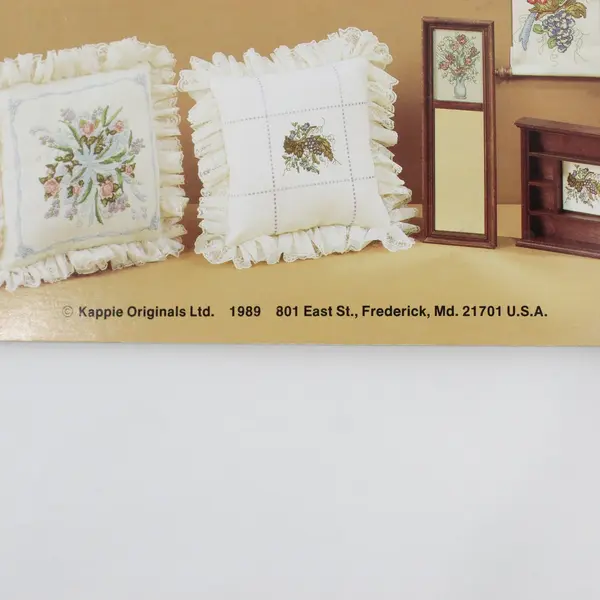 Vintage Williamsburg Revisited Book 99 Cross Stitch Needlepoint Designs 1989 PB