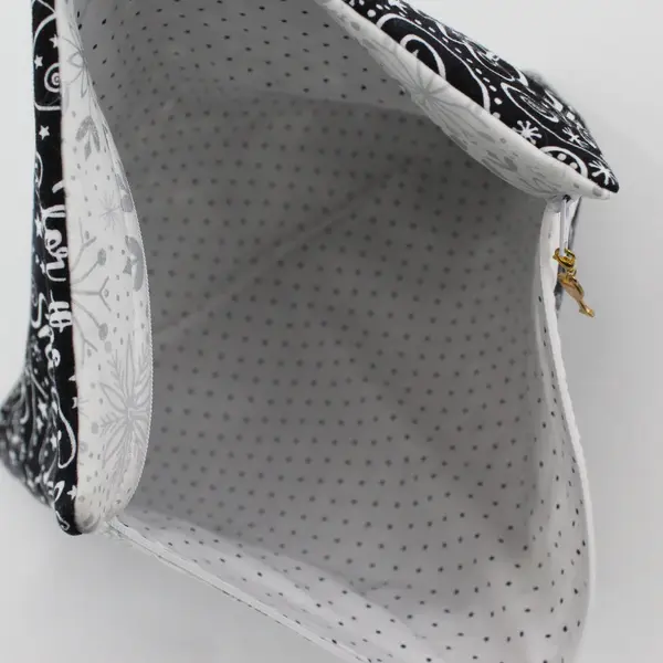 Hand-Made Fabric Storage Bag with Zipper - Holiday/Winter Theme 