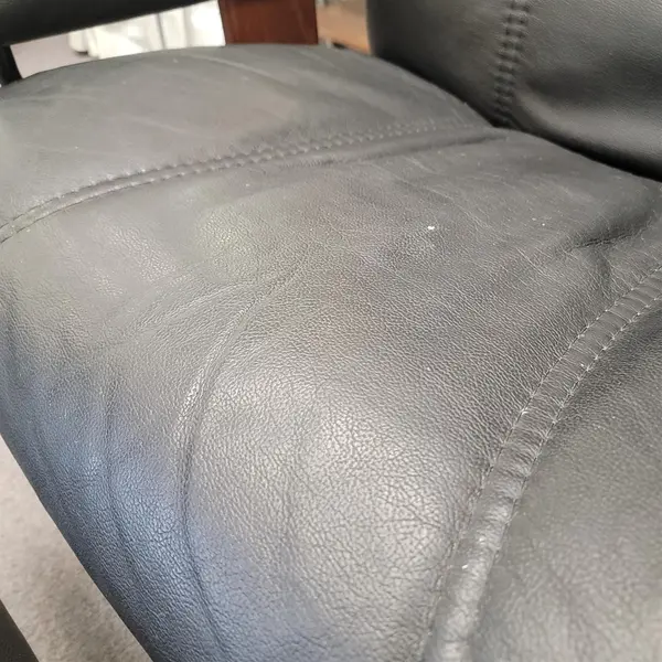 Ekornes Black Leather Swivel Recliner Chair Ottoman Set - Freight/Local Pickup