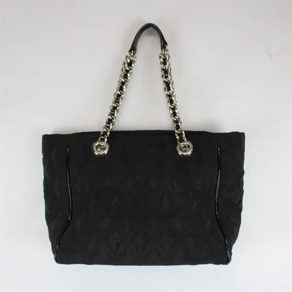 My Flat In London Bedfordshire Quilted Black Shoulder Bag