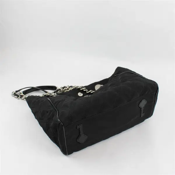My Flat In London Bedfordshire Quilted Black Shoulder Bag