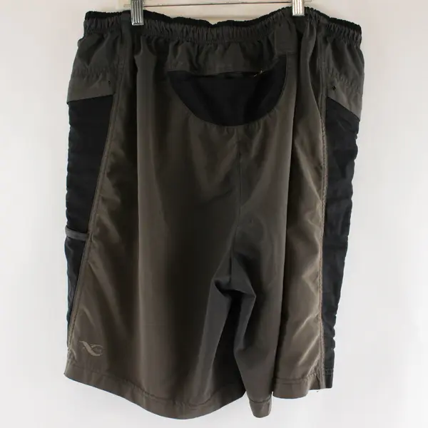 REI Men's Black/Gray Unlined Cargo Board Swim Shorts Size M/L
