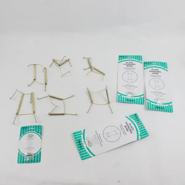 6 Wall Mounted Plate Hangers Bard's 48-0040 4 Mounting Sets