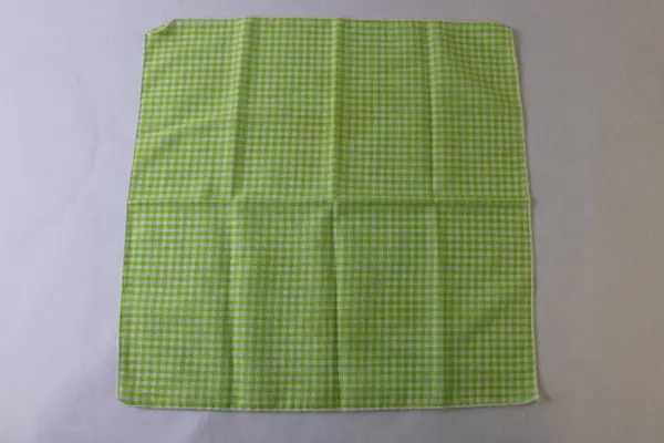 Set of 8 Light Green Gingham Cloth Napkins 15in Square