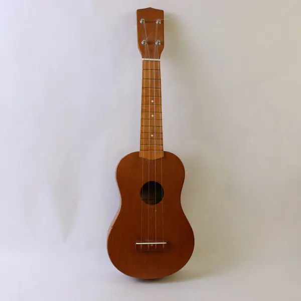 Barclay Targ & Dinner No. 151 Soprano Ukulele Used