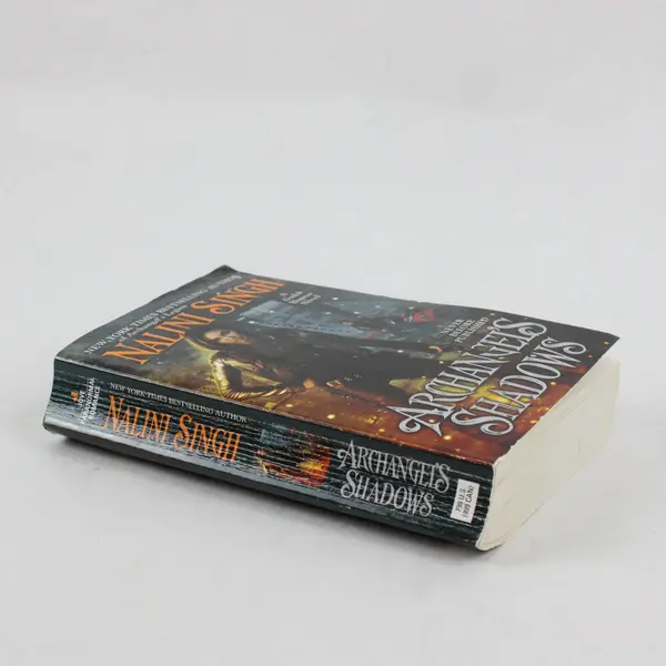 Archangel's Shadows by Nalini Singh A Guild Hunter Novel 2014 Paperback Good