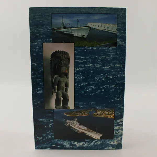 PEARL The History of US Navy in Pearl Harbor Donald & Lyndall Landauer