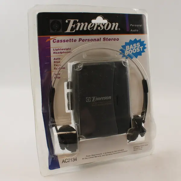 Emerson AC2134 Personal Stereo Cassette Player New in Package