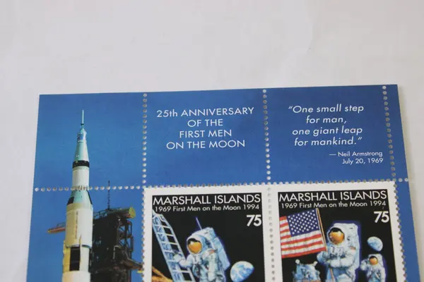Set Of 2 Marshall Islands 25th Anniversary First Man On Moon Stamp Sheets #586b