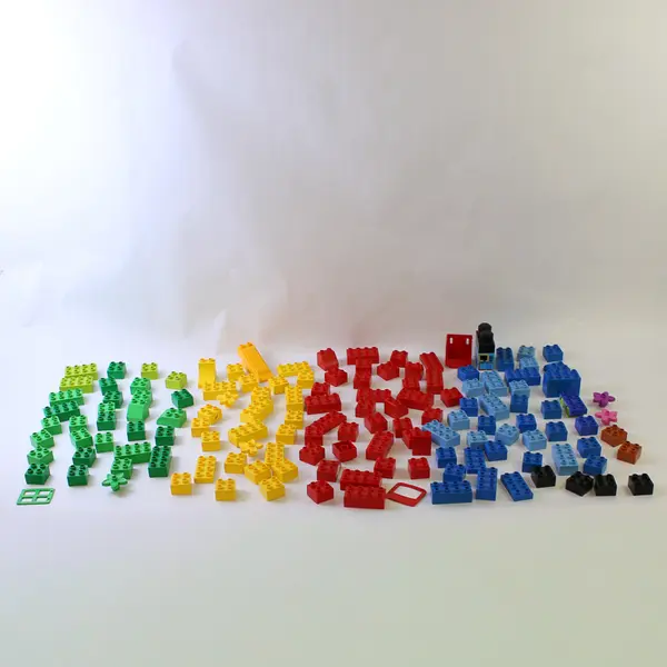 2.6 lb Mixed Lot Large Building Blocks Plastic Pieces Parts