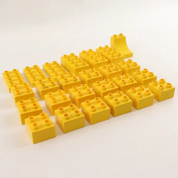 2.6 lb Mixed Lot Large Building Blocks Plastic Pieces Parts