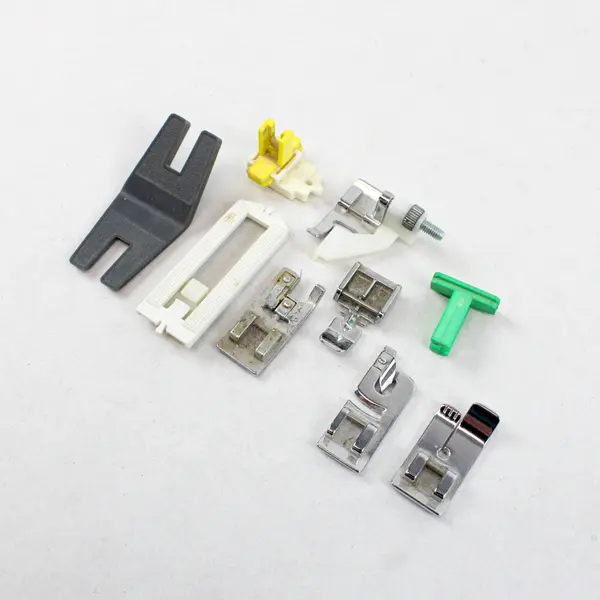 Singer Sewing Machine Presser Feet Attachments 8 Piece Lot Zipper Foot