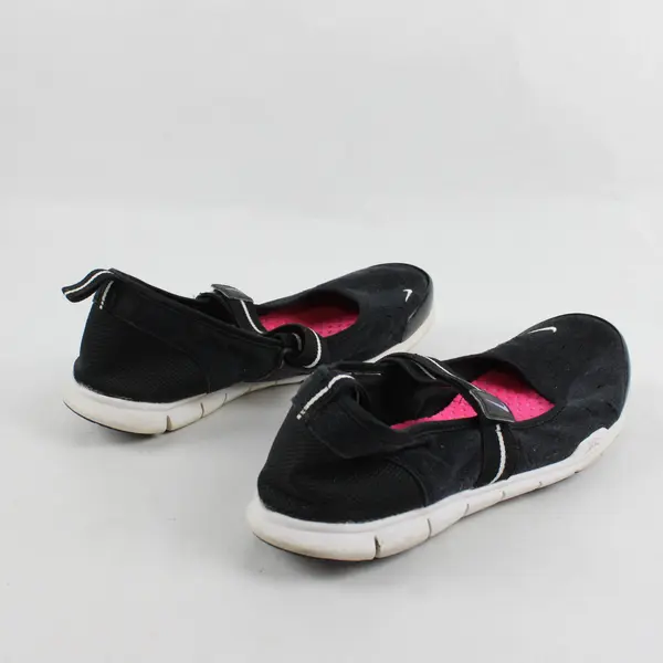 Nike Free Mary Jane SI Sneakers Women's U.S. Size 9.5