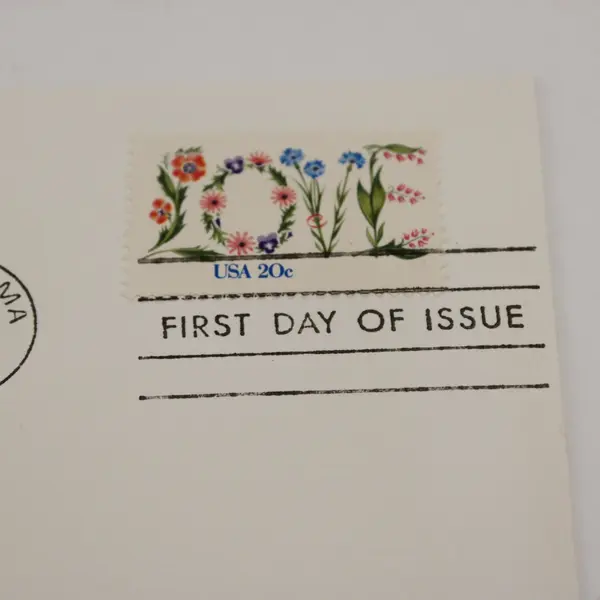 Lot Of 2 Love Stamp 1982 1994 First Day Covers Fleetwood SC# 1951 2813
