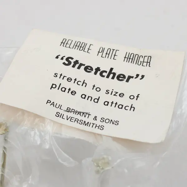 Paul Briant & Sons Stretcher Plate Hangers 5-6 1/2 in Set of 5