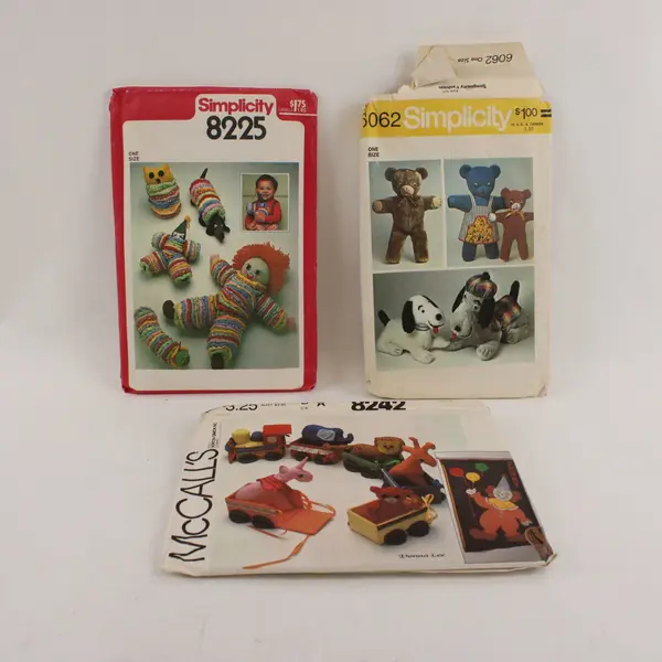 Lot of 3 Sewing Patterns Simplicity 8225 6062 McCall's 8242 Toys Animals