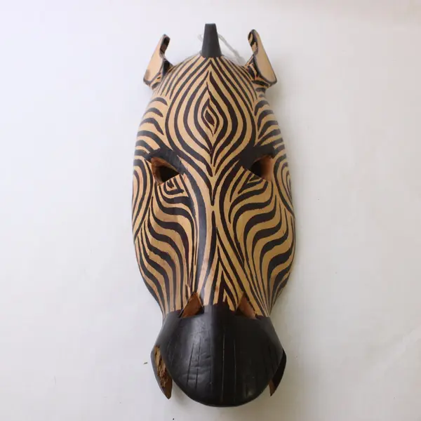 2 Hand Carved Hand Painted Wooden Masks Zebra Giraffe Unbranded Unsigned