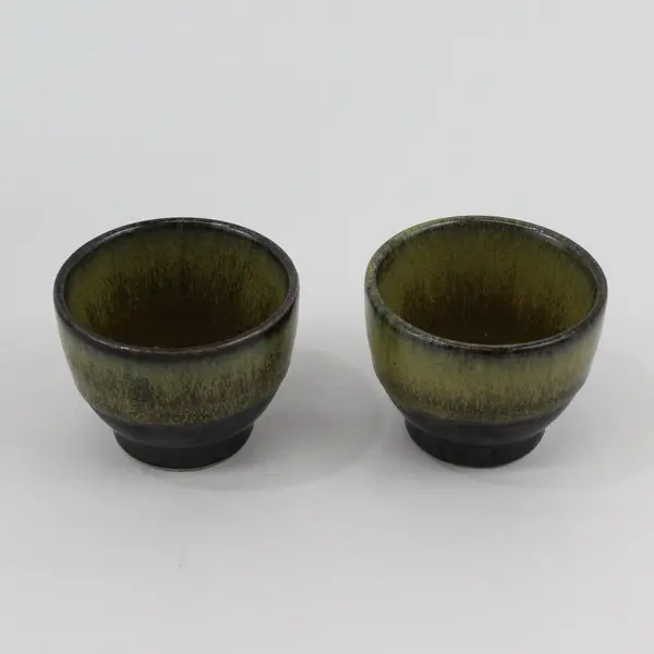 3 Piece Japanese Sake Set  Flask And 2 Cups Beige Speckled And Olive Green