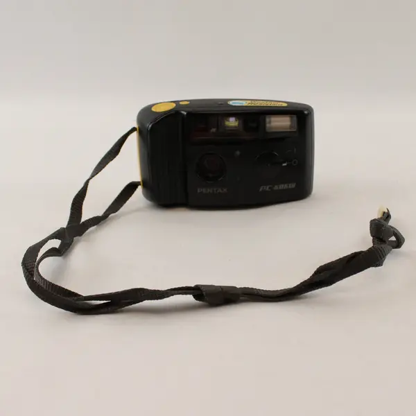 Pentax PC-606W Autofocus Weather Resistant 35mm Film Camera Untested
