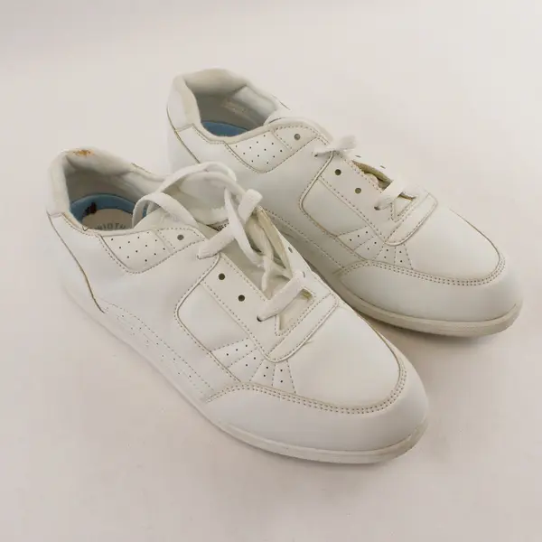 Vintage White Pacific Walkers Women's Wide Athletic Shoes Size 8