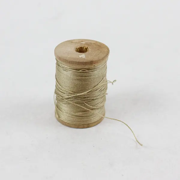 Lot of 6 Mixed Brand Sewing Thread Spools Coats & Clark Clark's Mettler Lily