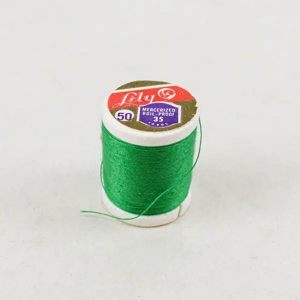 Lot of 6 Mixed Brand Sewing Thread Spools Coats & Clark Clark's Mettler Lily