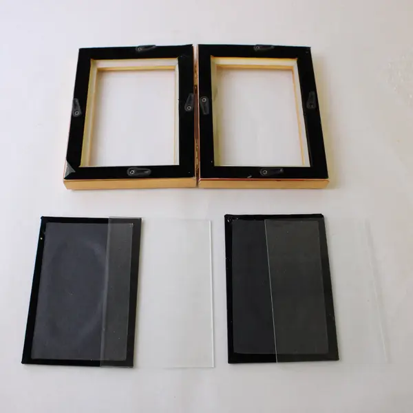 Fetco Gold Finish Ornate Bifold Tabletop Picture Frame 3.5"x5"