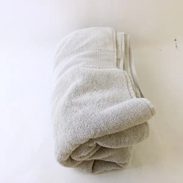 Pottery Barn Light Gray Cotton Bath Towel 26" x 52"