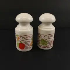 80s Vintage Avon SALT & PEPPER Shakers Country Kitchen