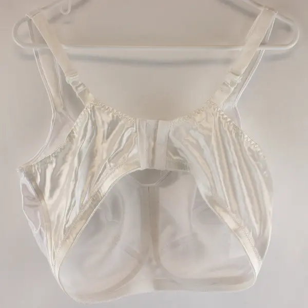 Just My Size White Unlined Wireless Bra Women's Size 46DDD