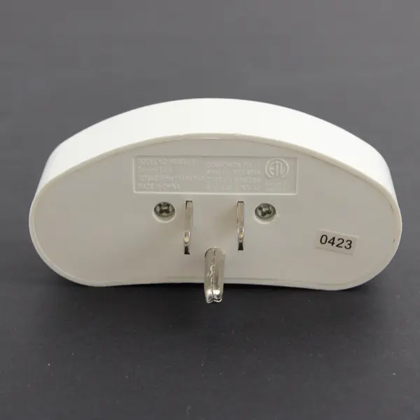 PRADL11T 3 Outlet Grounded Wall Tap Extender LED Night Light Used