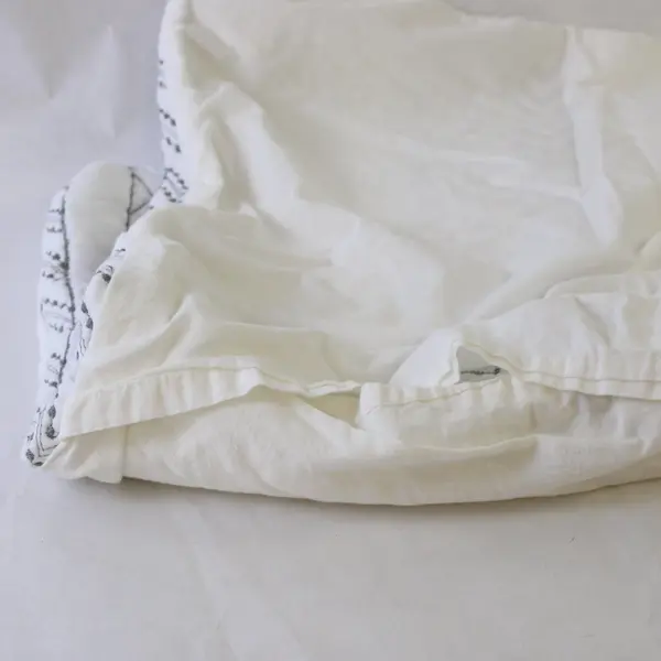 Quilted Rectangular Pillow Sham White Gray Geometric Design 25'' x 18.5''