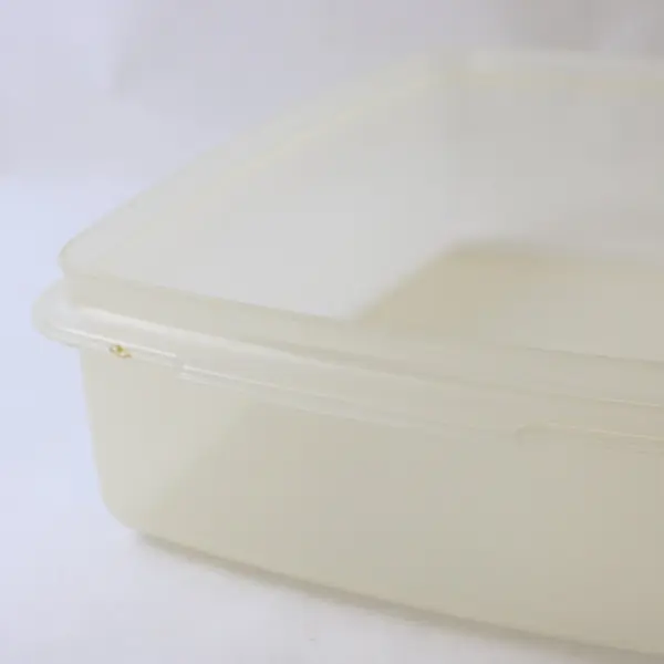 Vtg Rubbermaid Servin Saver 7 Cup Food Storage Container #6 Almond Lid 1980s