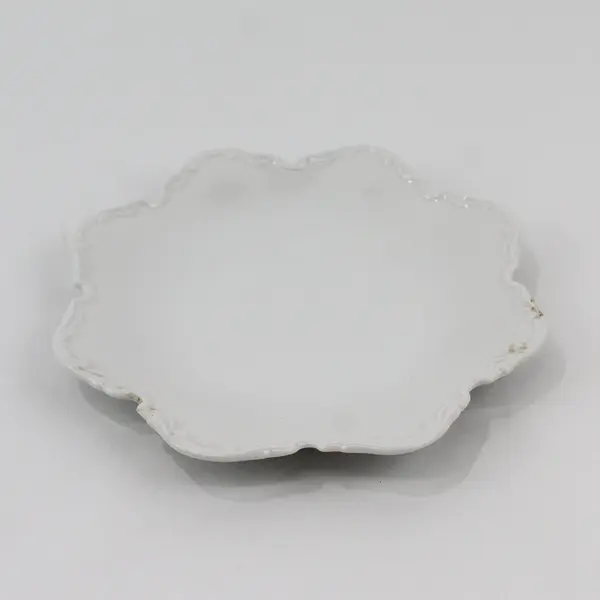 Scalloped Edge Floral Shaped White Ceramic Salad Plate 8.5" Japan