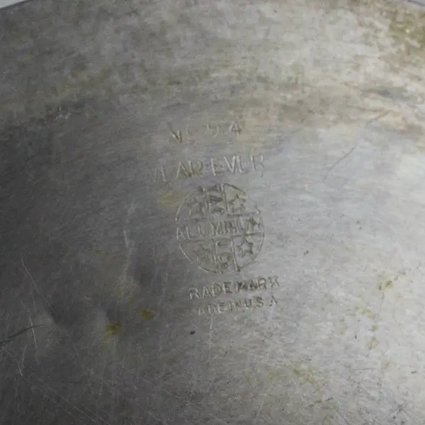 Wear Ever No 94 Aluminum 2 Piece Angel Food Cake Pan 9"