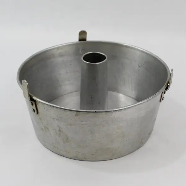 10" Diameter Comet Aluminum 2 piece Angel Food Cake Pan