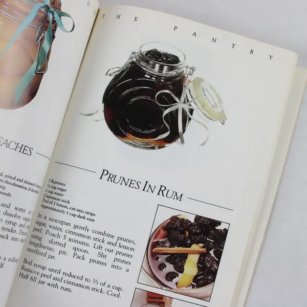 Vintage Cookbook The Book of Gifts from the Pantry Annette Grimsdale PB 1986