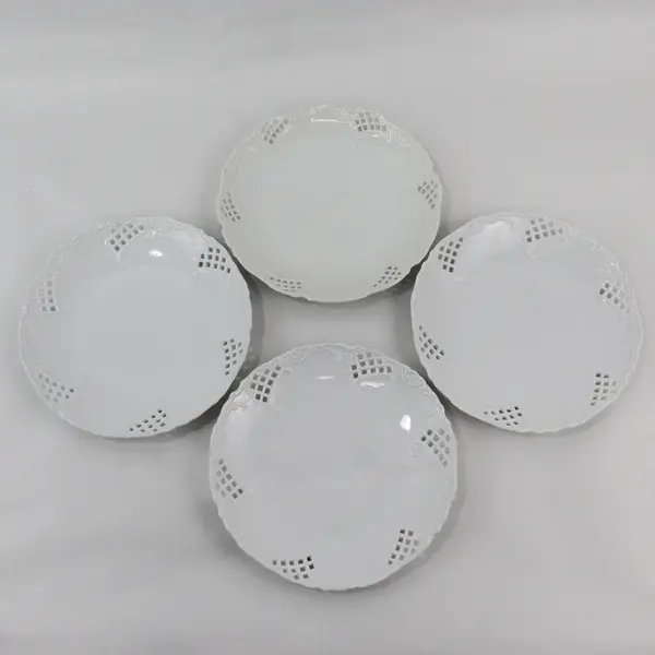 Set of 4 Freddi White Ceramic Plates With Pierced And Scroll Pattern Rims 8.5"