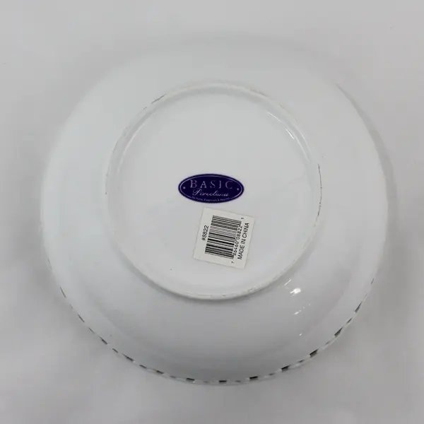 Home Essentials Basic Porcelana Reticulated Rim Porcelain Serving Bowl 10" China