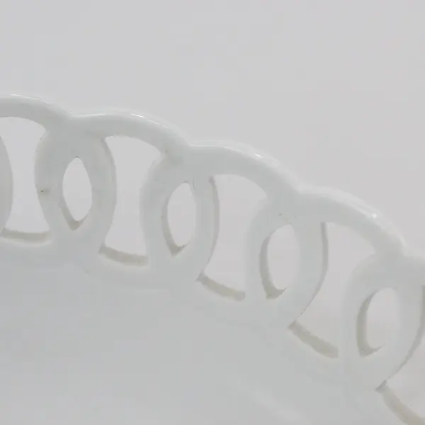 Home Essentials Basic Porcelana Reticulated Rim Porcelain Serving Bowl 10" China