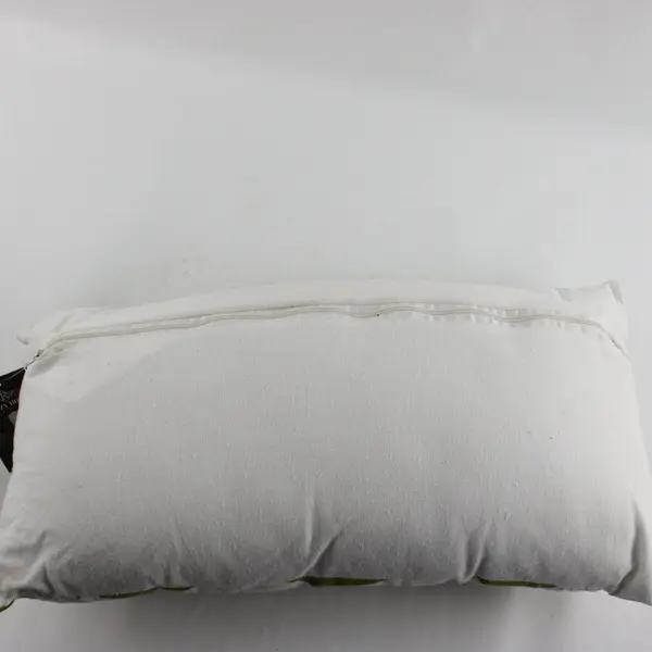 Rizzy Home Green and White 11" X 21" Throw Pillow in Style T-06131