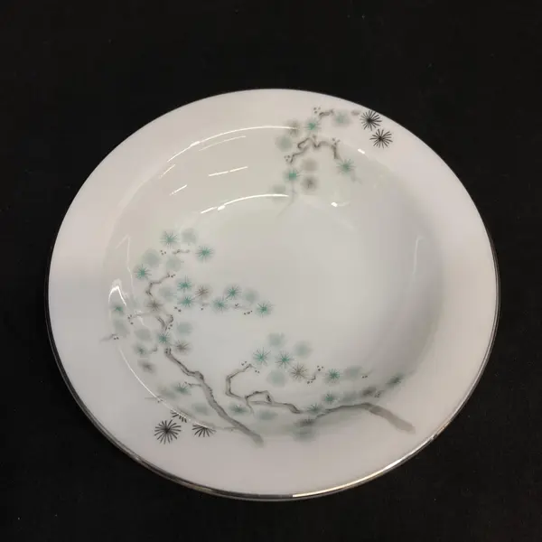  4 Vtg Noritake Pineville 5854 Wide Rim Soup Bowls White Platinum Rim 7.75"