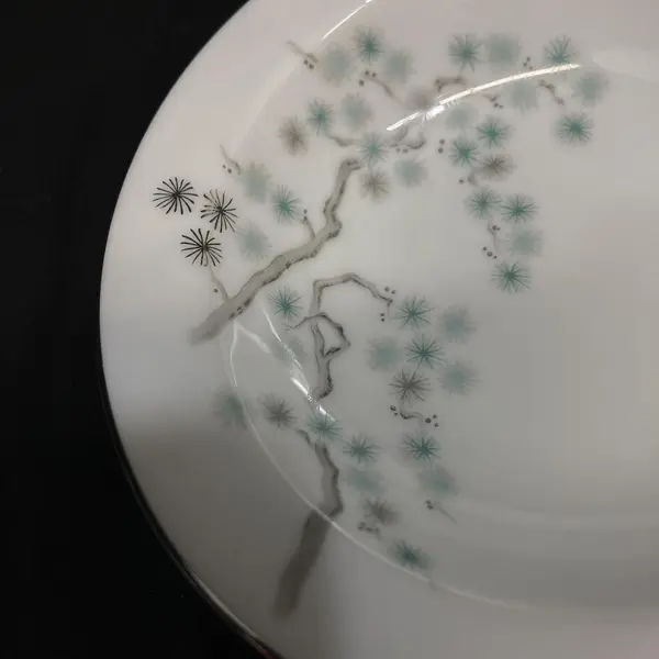  4 Vtg Noritake Pineville 5854 Wide Rim Soup Bowls White Platinum Rim 7.75"