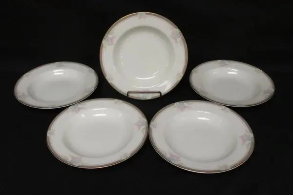 Set of 5 Mikasa Marsha Fine China Soup Bowls L5599 Pink Blue Lily Gold Trim 