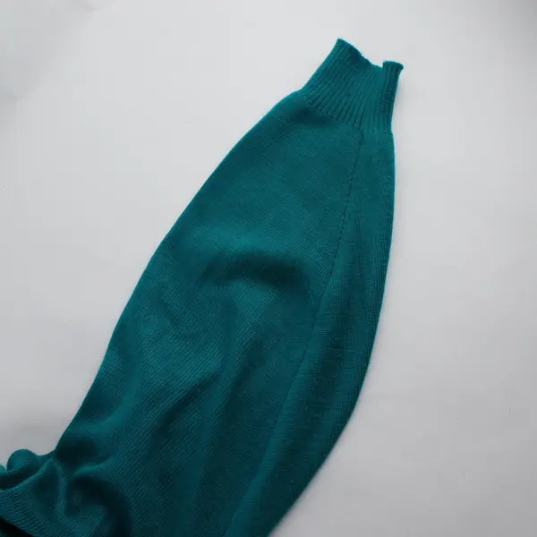 Vintage Hollywood & Vine Teal Plunge Sweater Women's Medium
