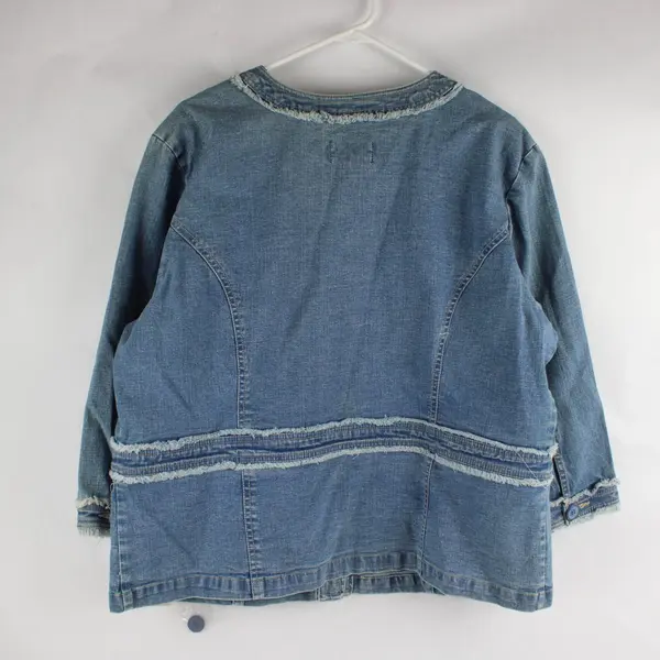 NWT Live a Little Jacket Women’s 1X Blue Distressed Denim Button Jacket 